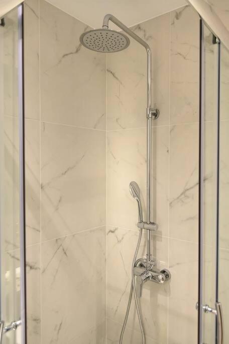 A13 Pristine & Sunny 30M2 Flat Near Syntagma Sq Apartment Athena Bagian luar foto
